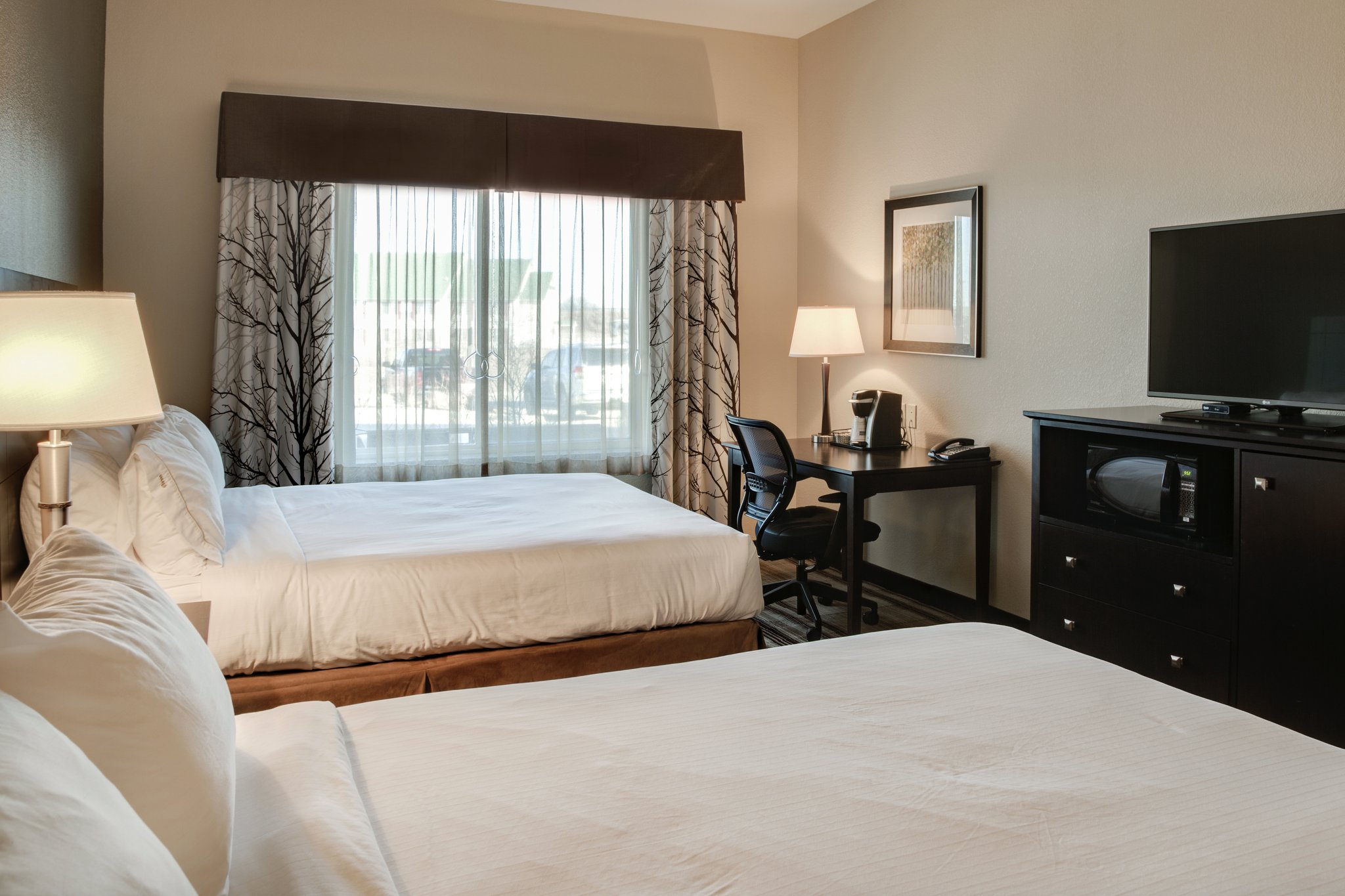Holiday Inn Express & Suites Nevada