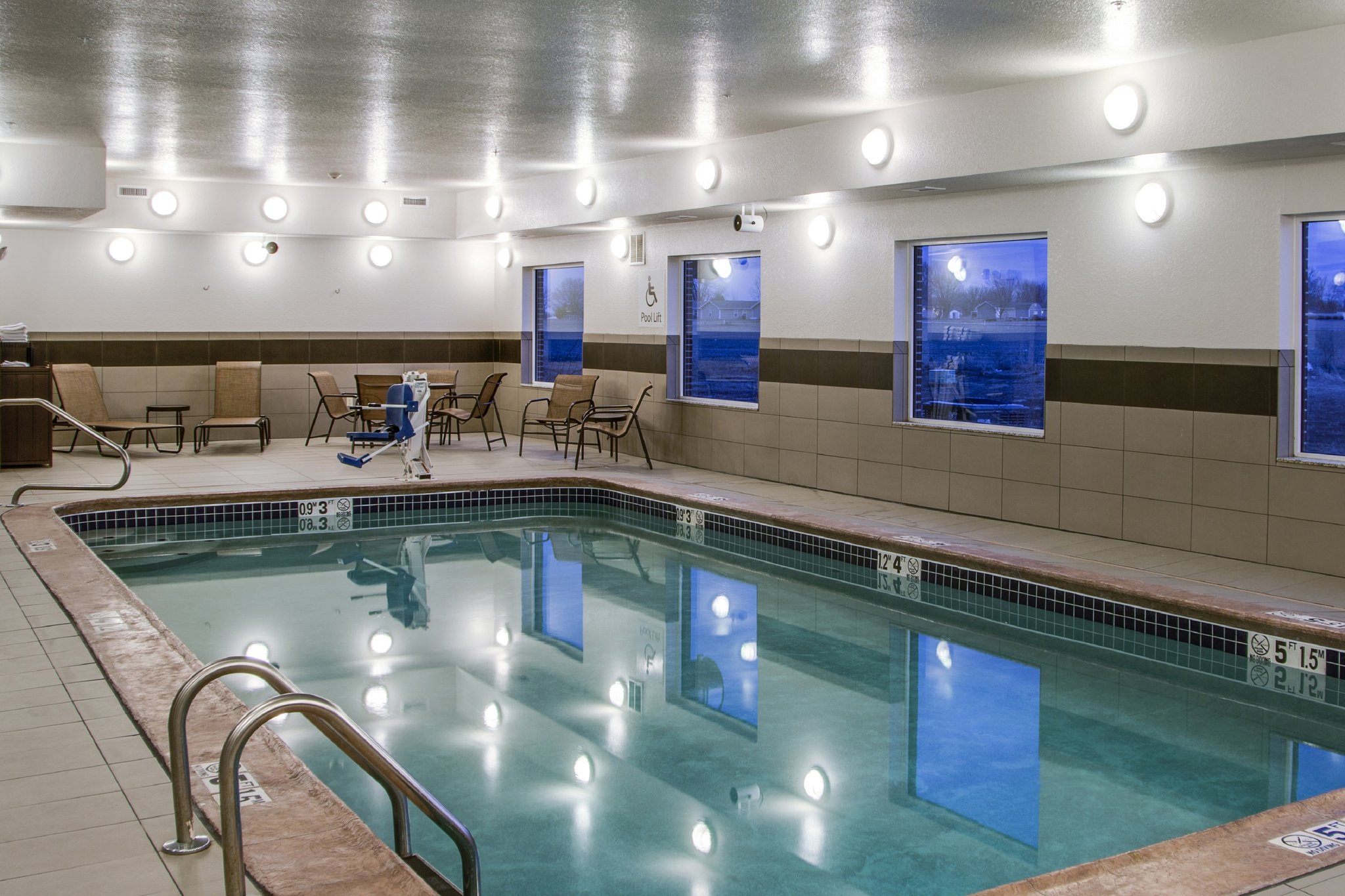 Holiday Inn Express & Suites Nevada