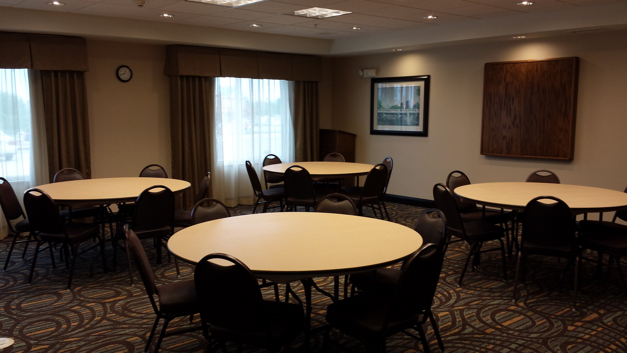 Holiday Inn Express & Suites Nevada