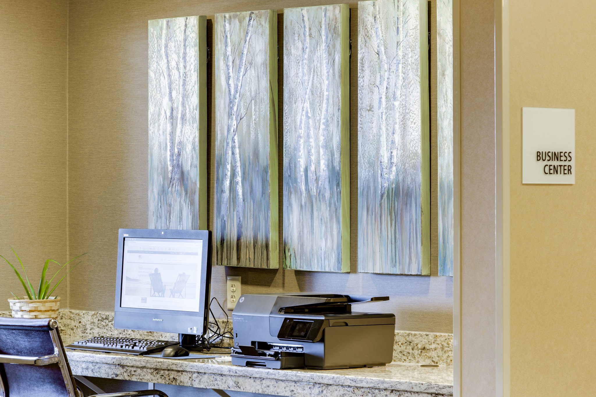 Holiday Inn Express & Suites Nevada