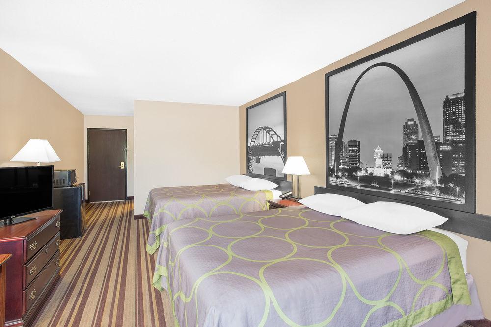 Super 8 by Wyndham Nixa/Springfield Area
