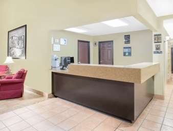 Super 8 by Wyndham Nixa/Springfield Area
