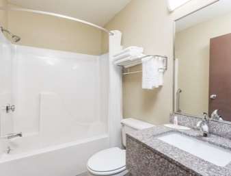 Super 8 by Wyndham Nixa/Springfield Area