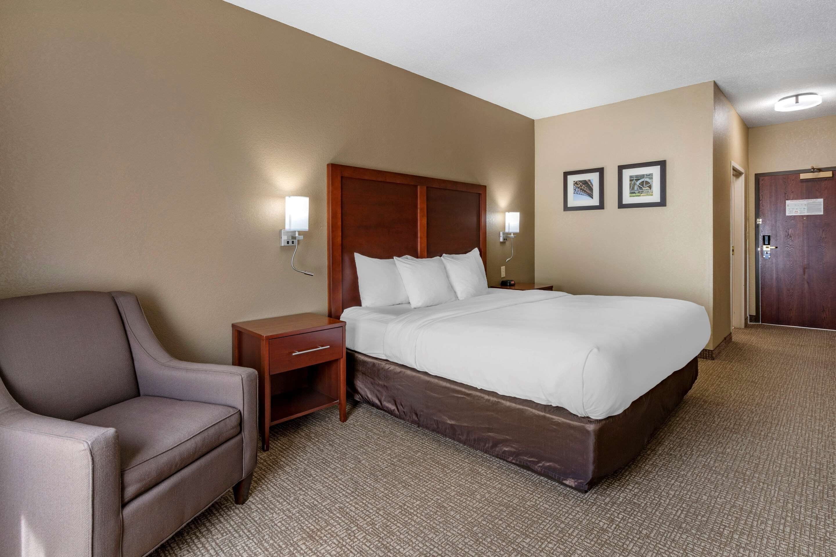 Comfort Inn & Suites St. Louis-O'Fallon