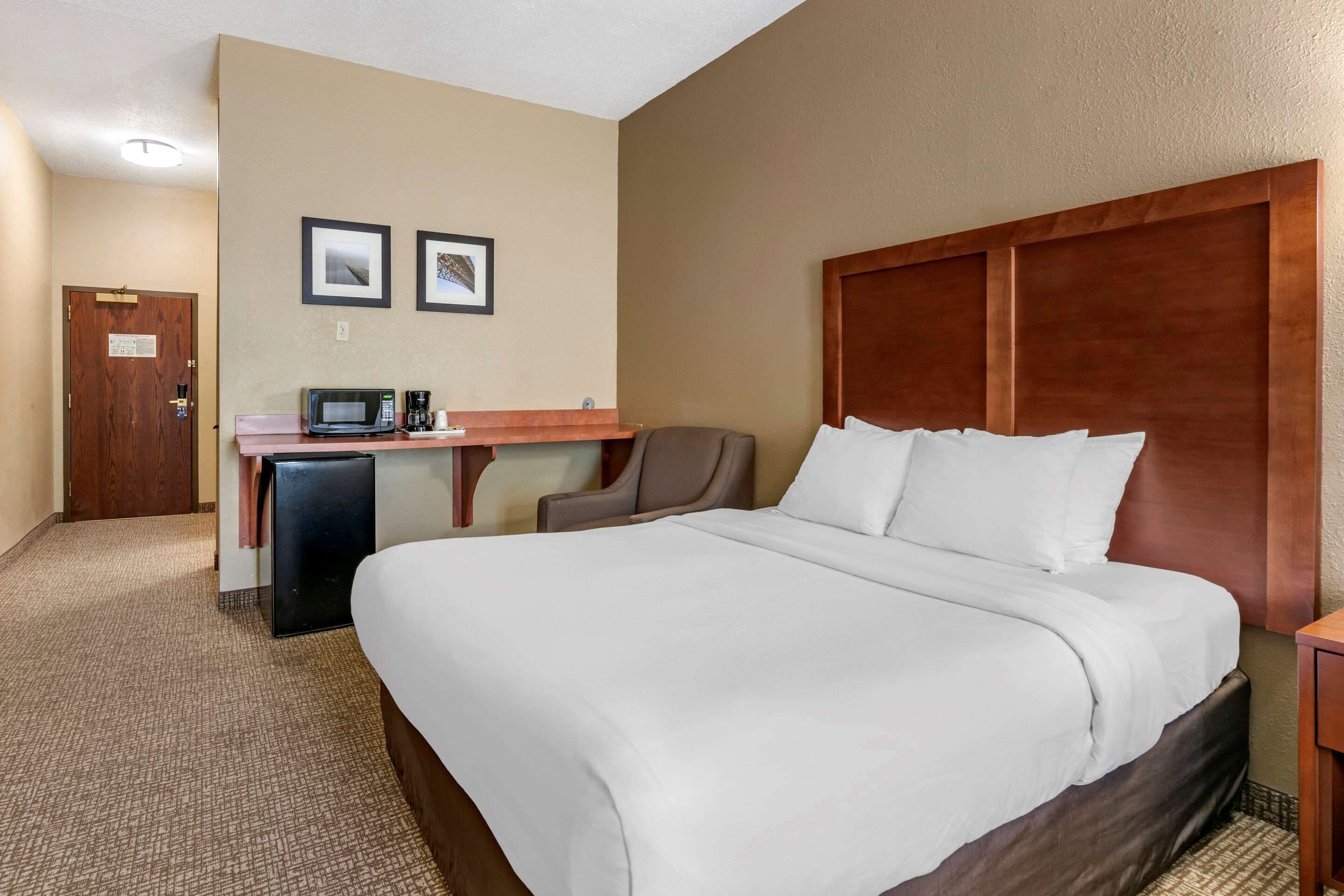 Comfort Inn & Suites St. Louis-O'Fallon
