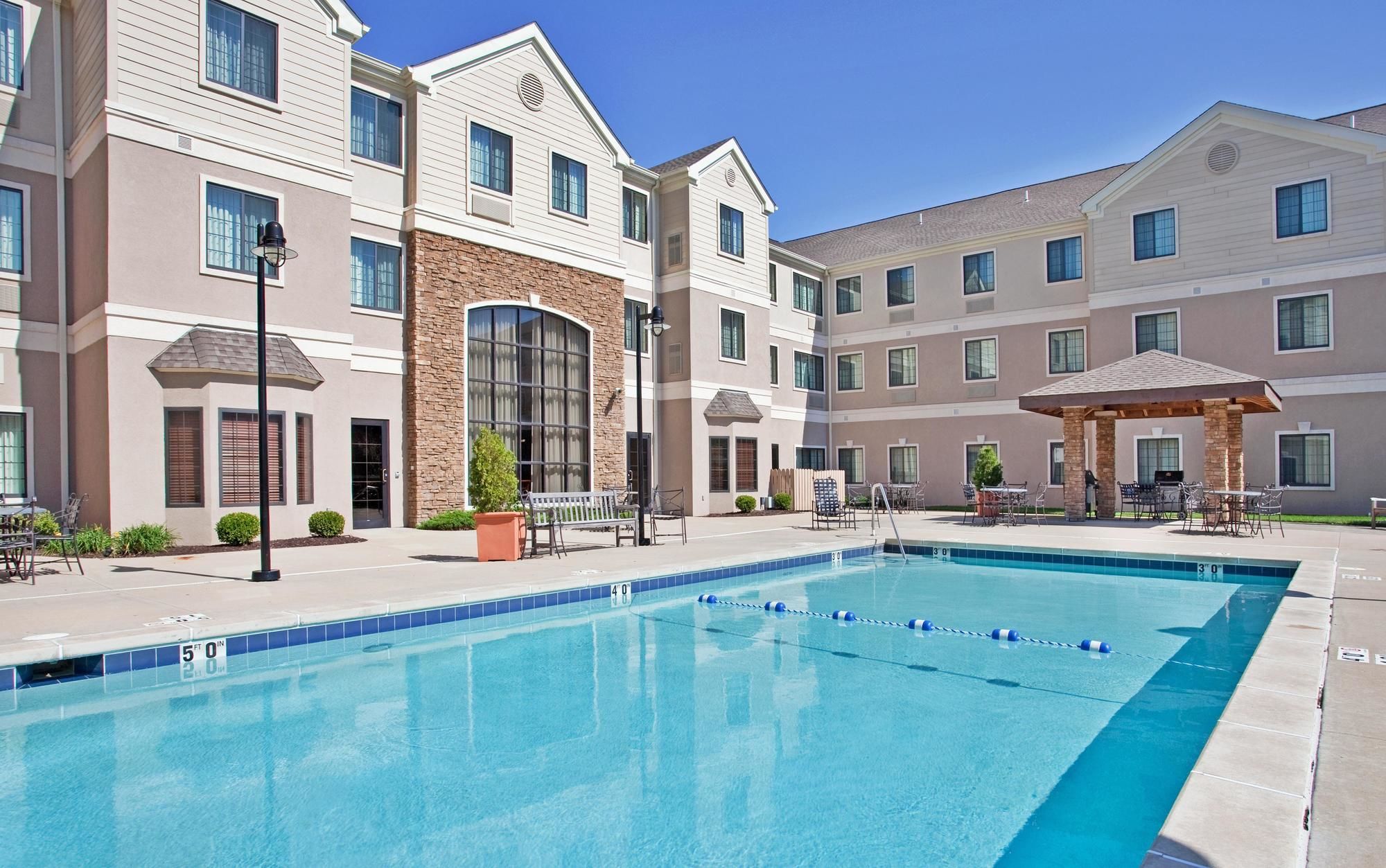 Staybridge Suites O'Fallon Chesterfield