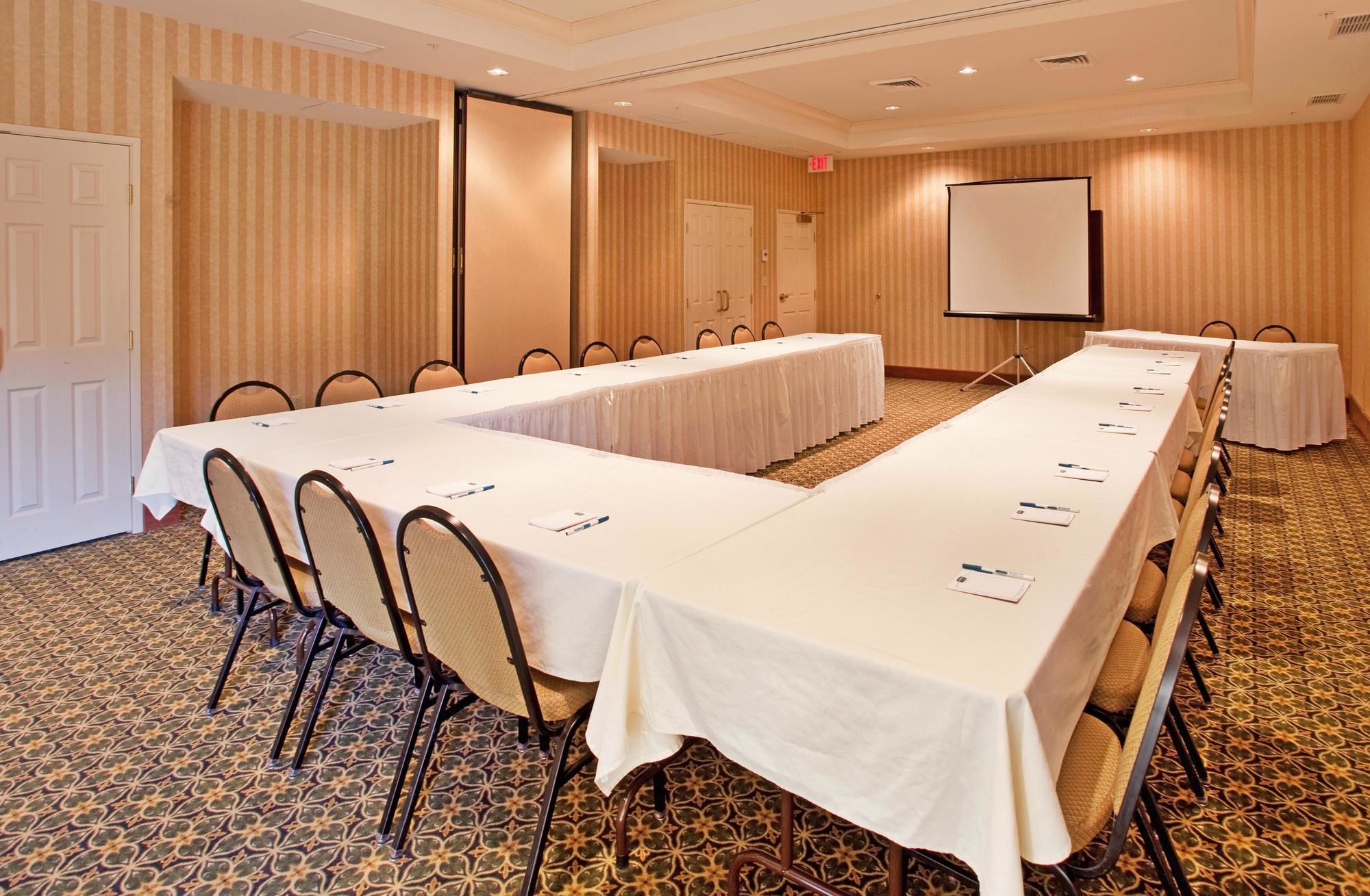 Staybridge Suites O'Fallon Chesterfield
