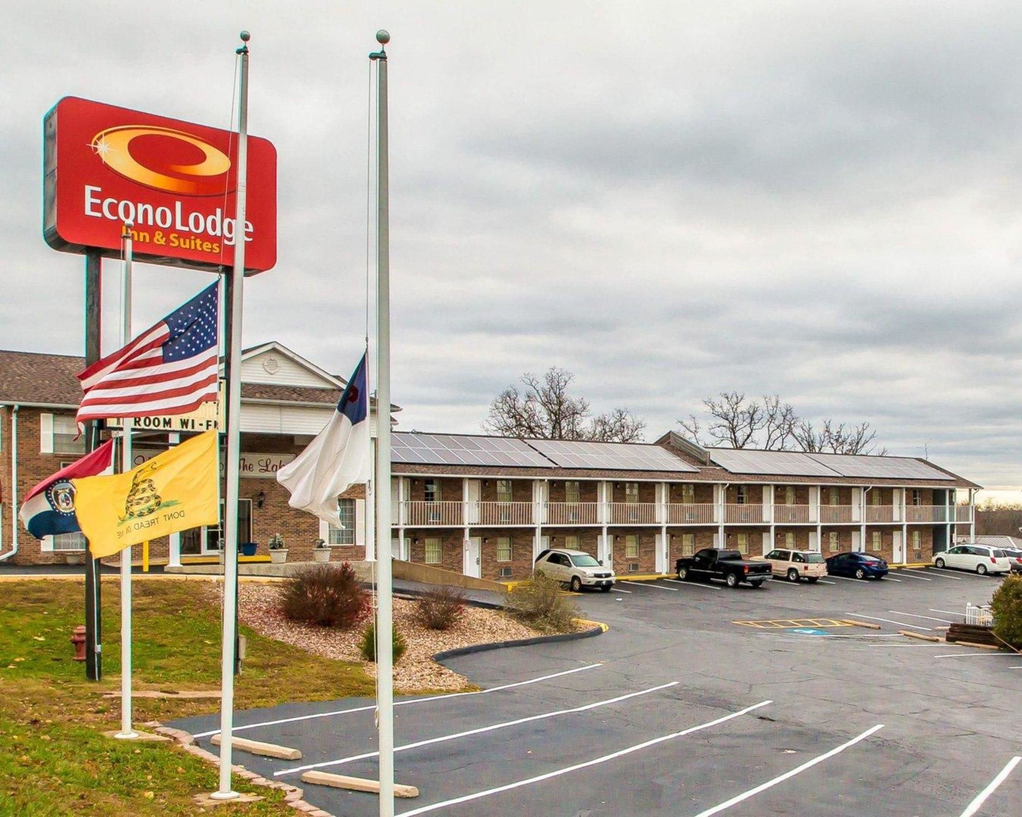 Schmidt’s Creek Hotel