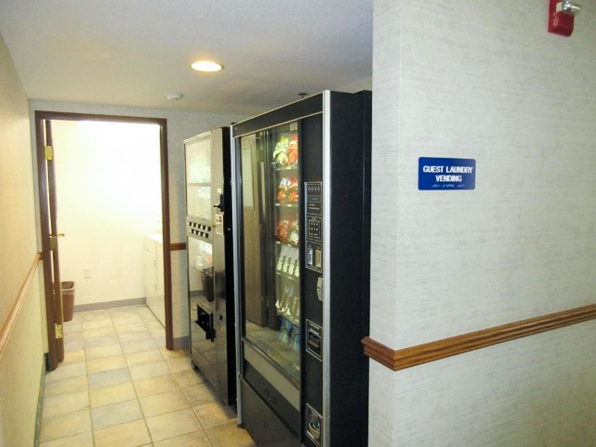 Schmidt’s Creek Hotel