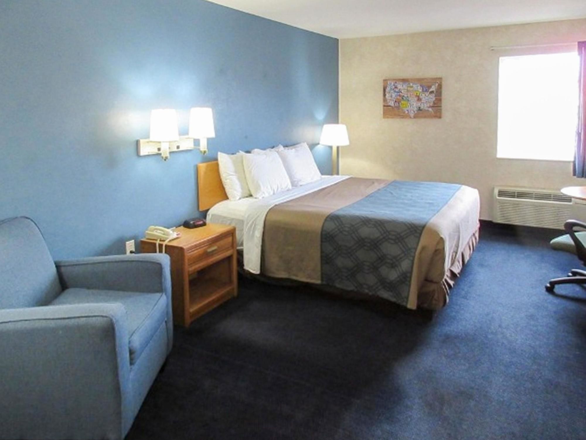 Schmidt’s Creek Hotel