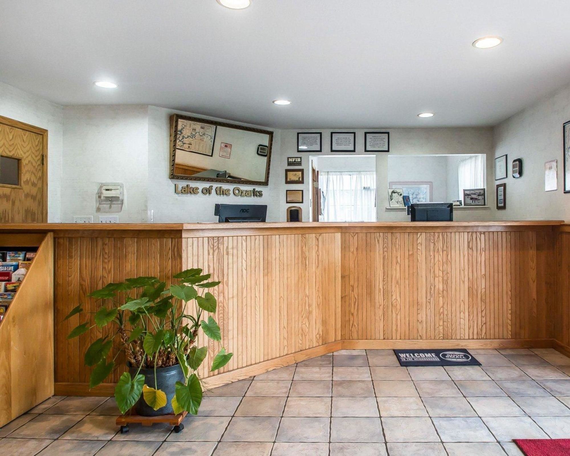 Schmidt’s Creek Hotel