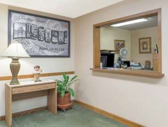 Super 8 by Wyndham Poplar Bluff Missouri