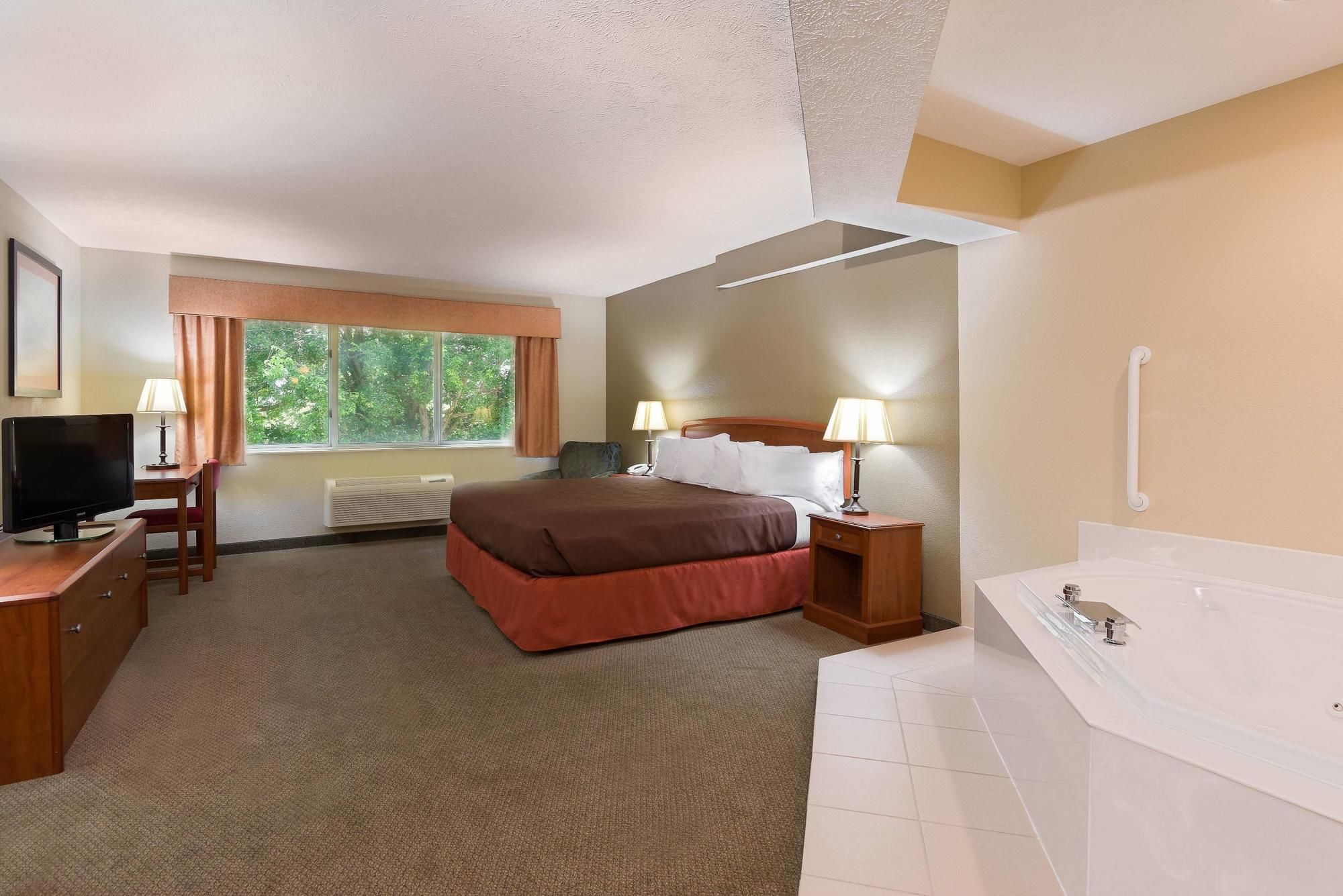 AmericInn by Wyndham Republic