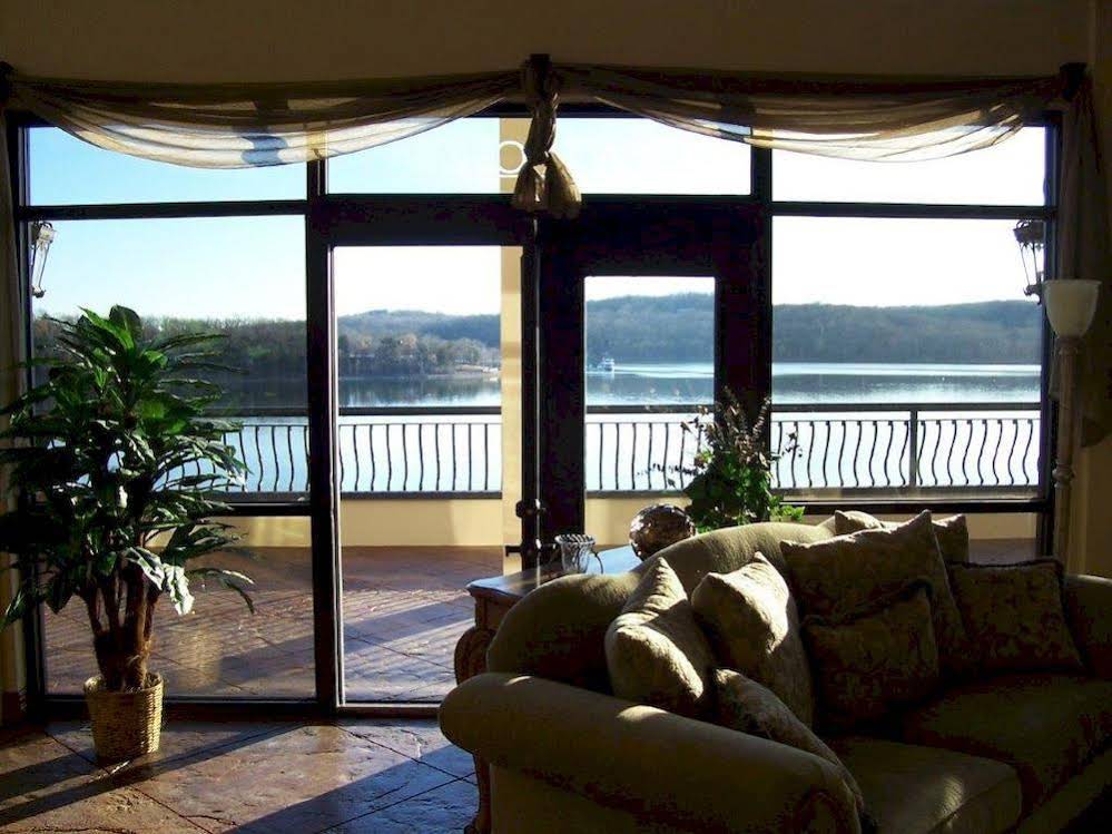 D'Monaco Luxury Resort & Restaurant