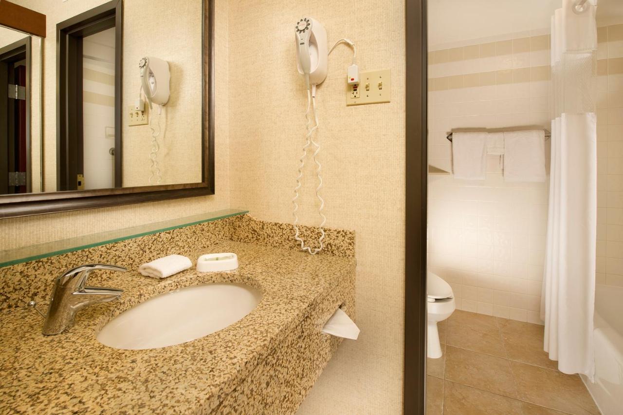 Days Inn by Wyndham Rolla