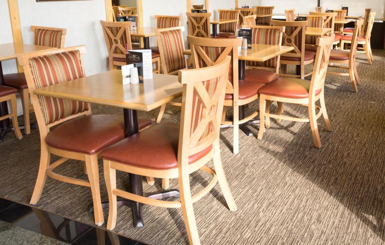 Days Inn by Wyndham Rolla