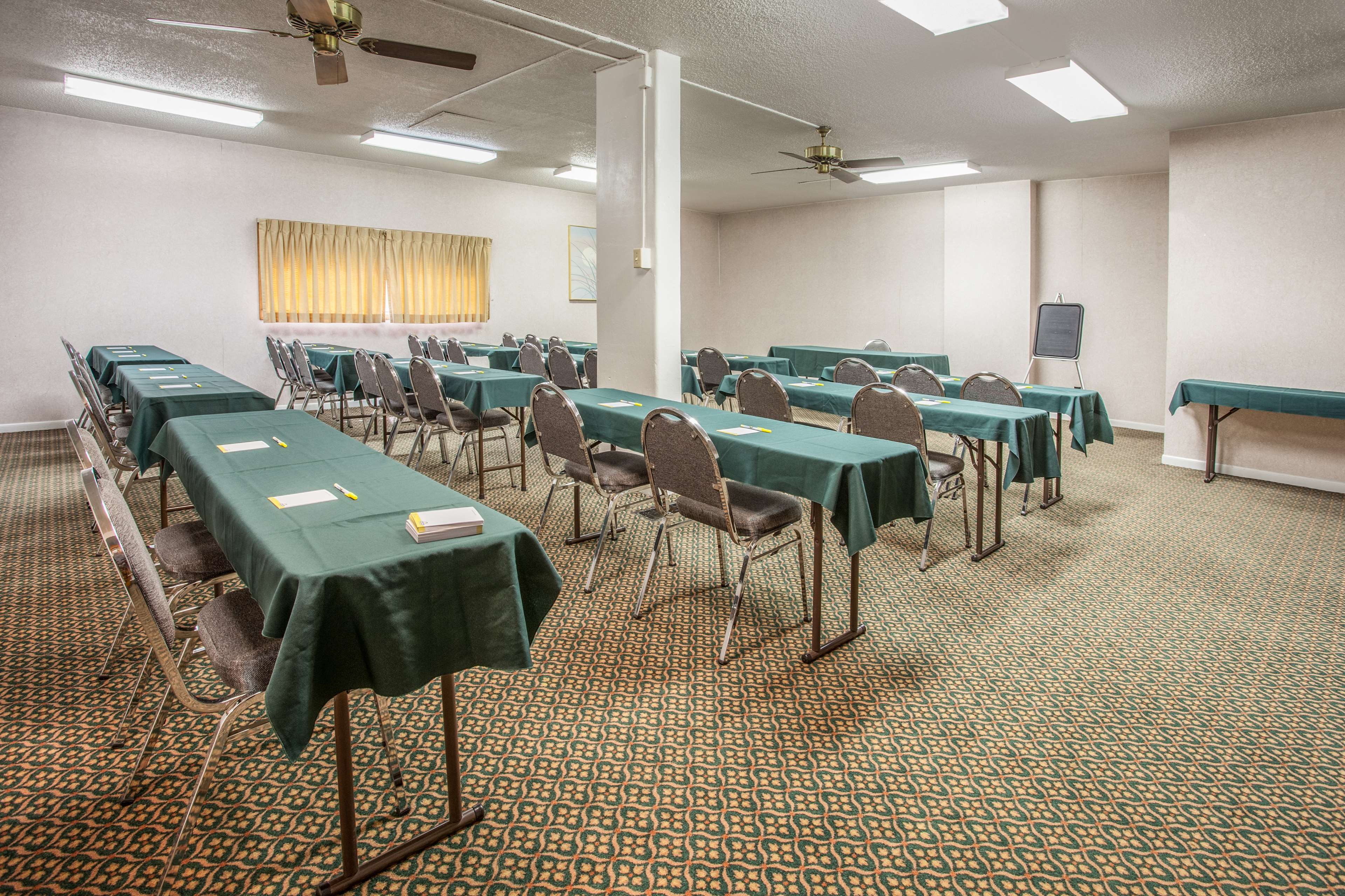 Americas Best Value Inn St. Joseph at I-29
