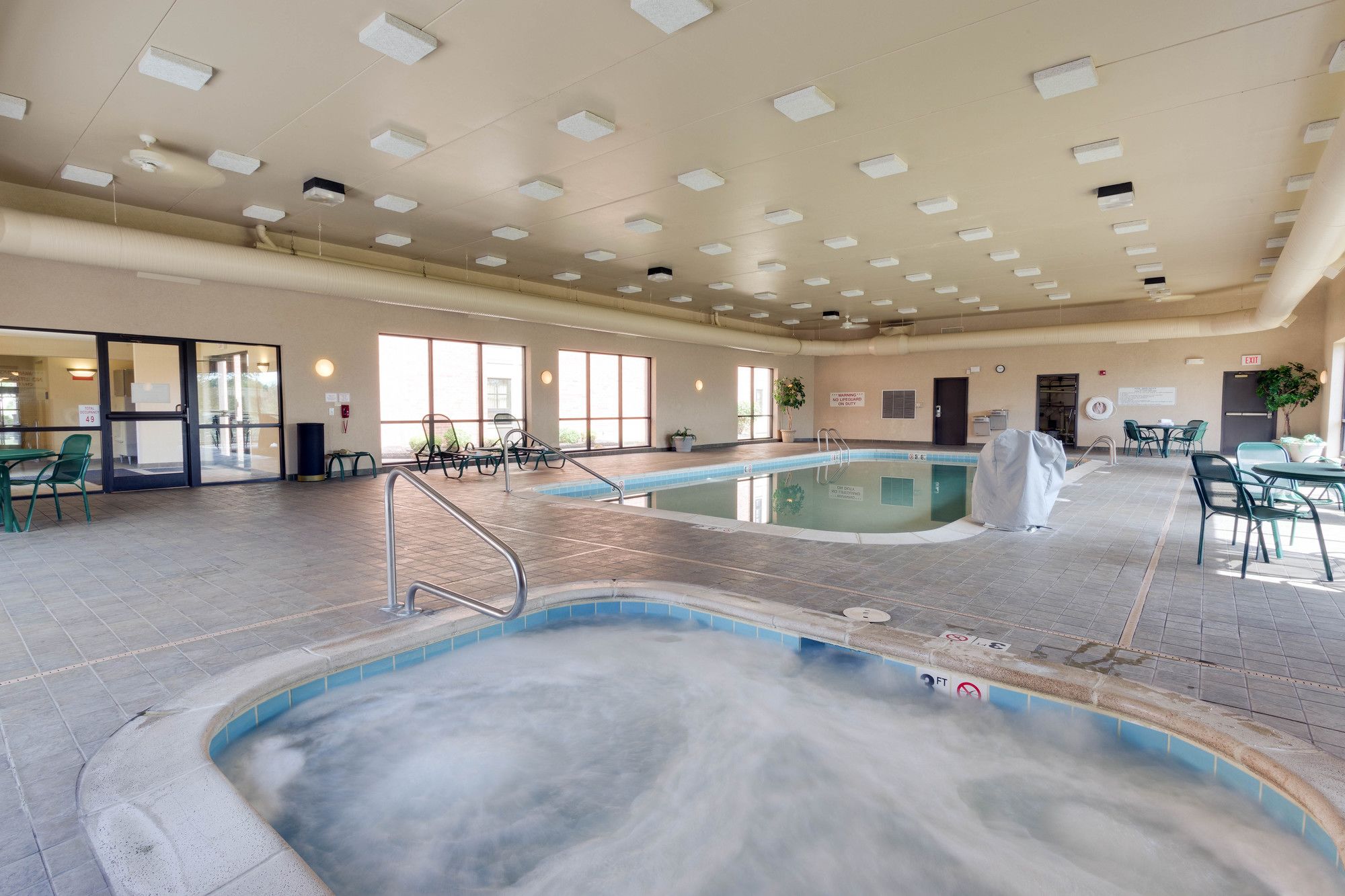 Drury Inn & Suites St. Joseph