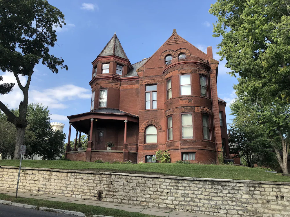 The Vineyard Mansion