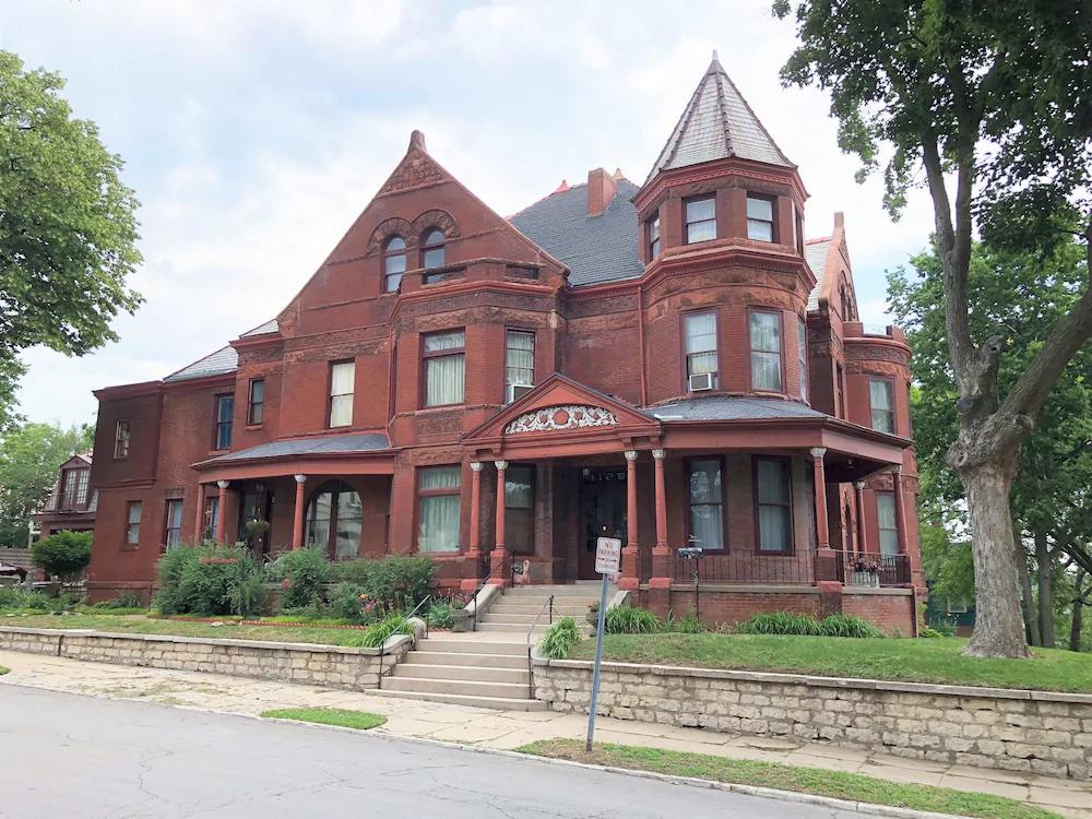 The Vineyard Mansion