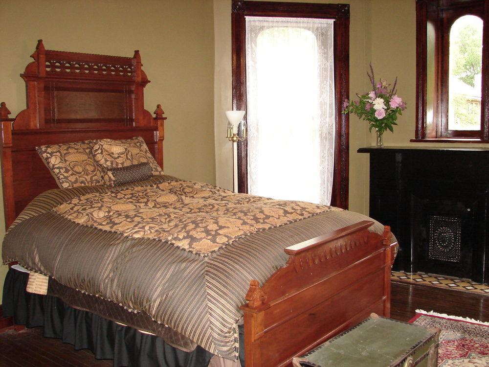 Whiskey Mansion Bed & Breakfast