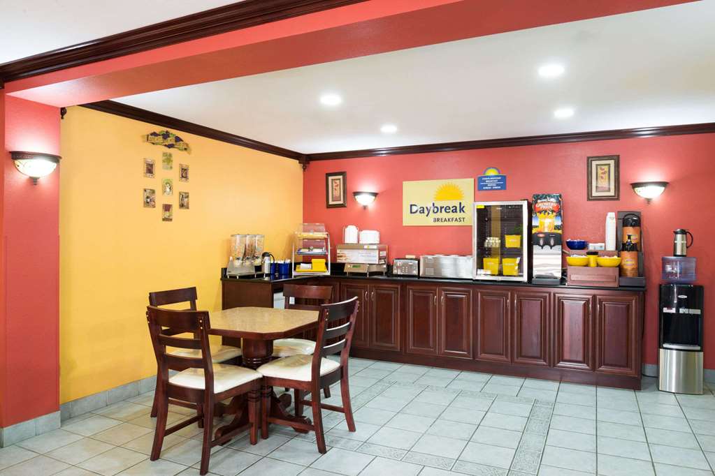 Days Inn by Wyndham St. Robert Waynesville/Ft. Leonard Wood