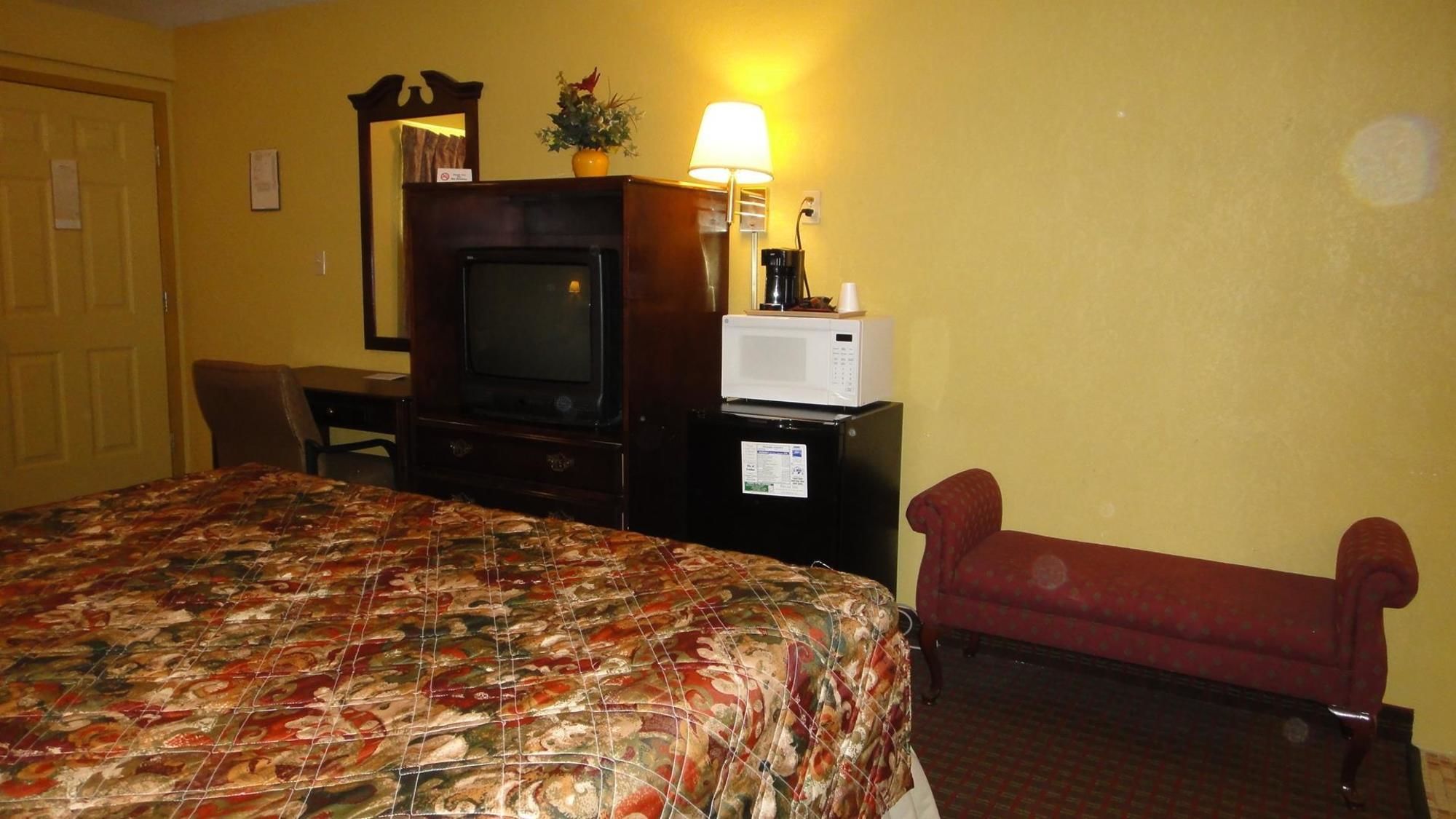 Relax Inn St. Robert