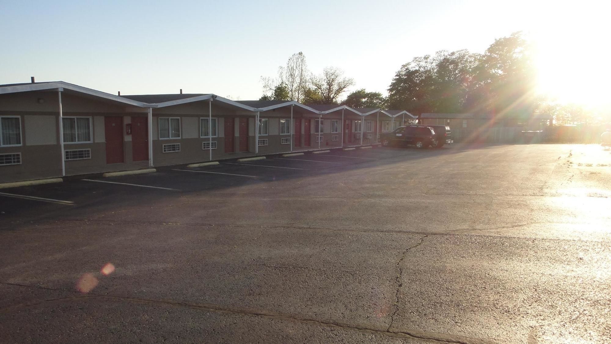 Relax Inn St. Robert