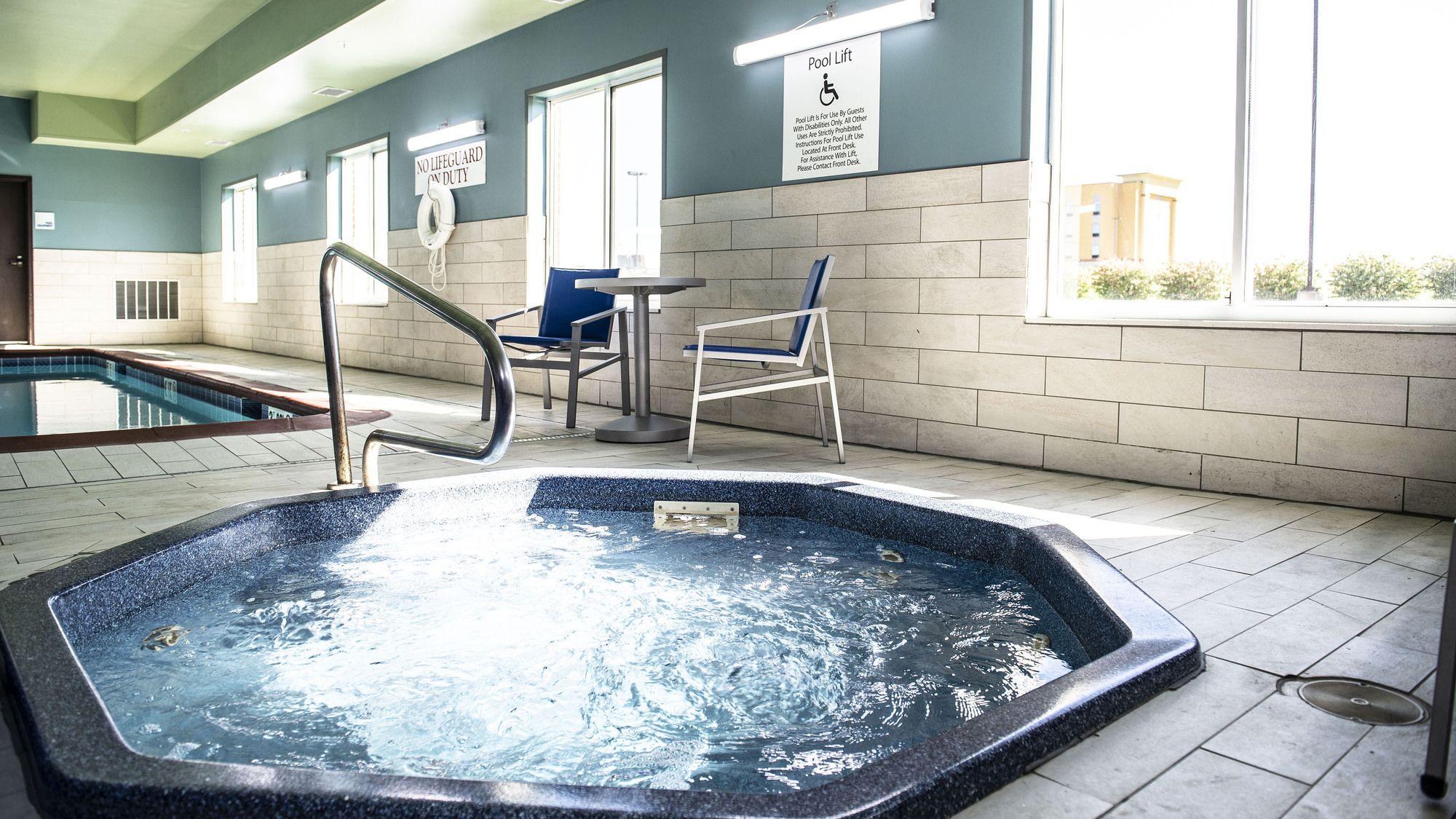 Holiday Inn Express Hotel & Suites Sedalia