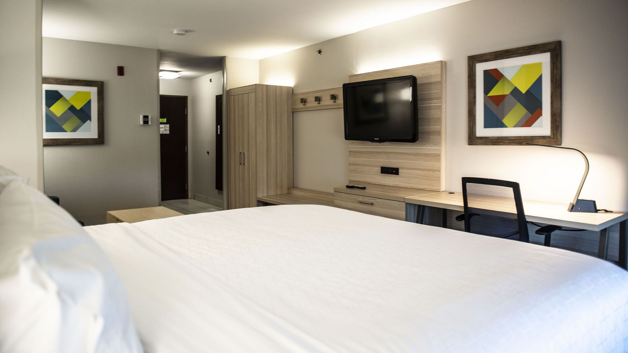 Holiday Inn Express Hotel & Suites Sedalia