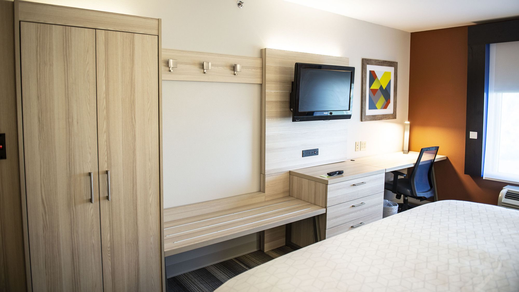 Holiday Inn Express Hotel & Suites Sedalia