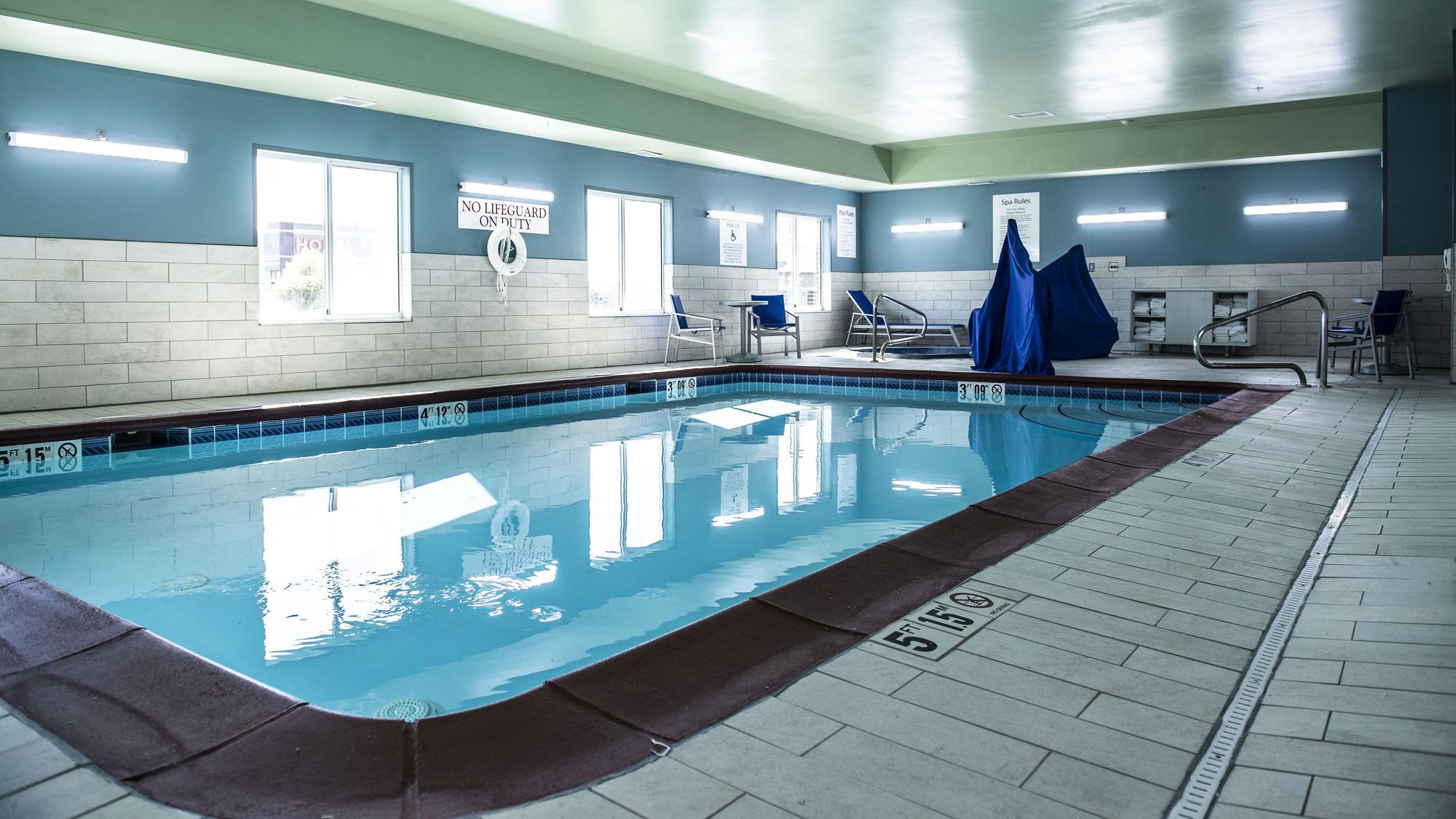 Holiday Inn Express Hotel & Suites Sedalia