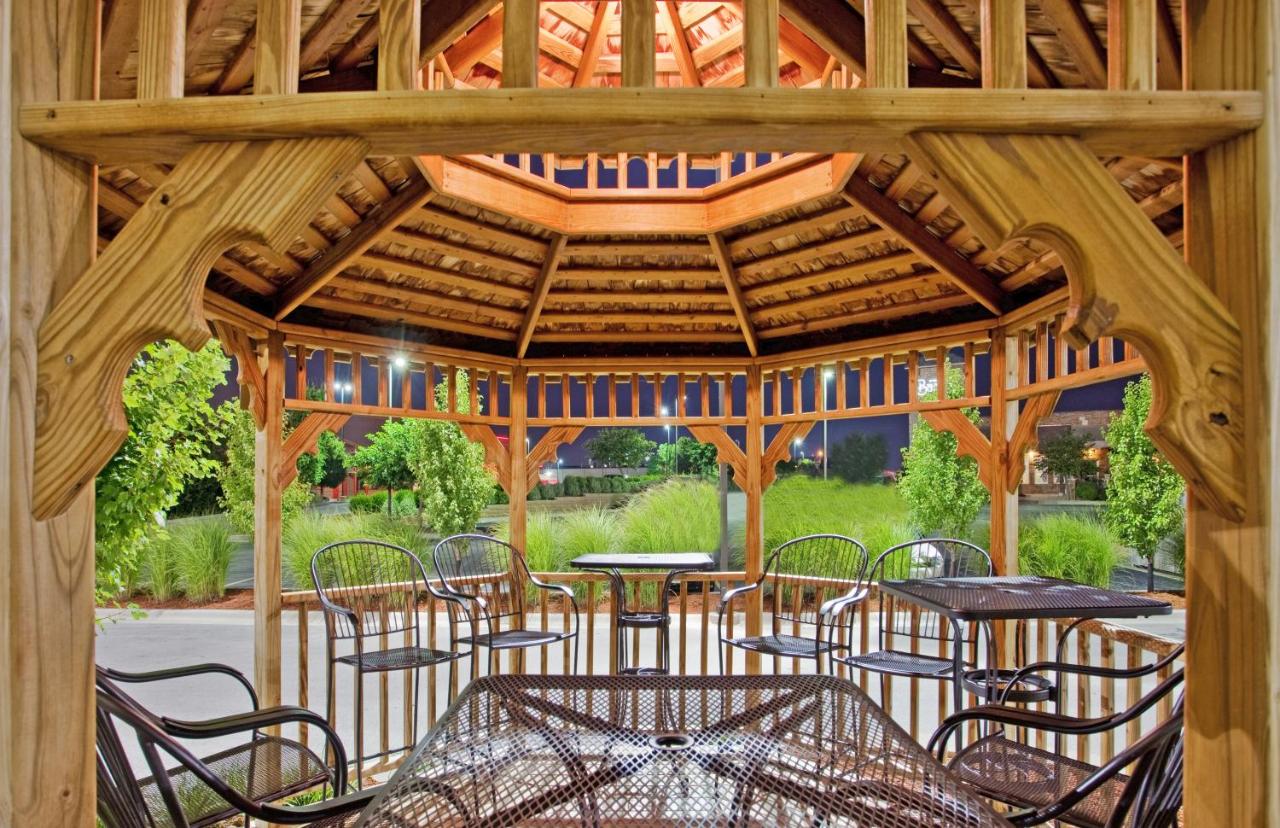 Candlewood Suites Springfield South