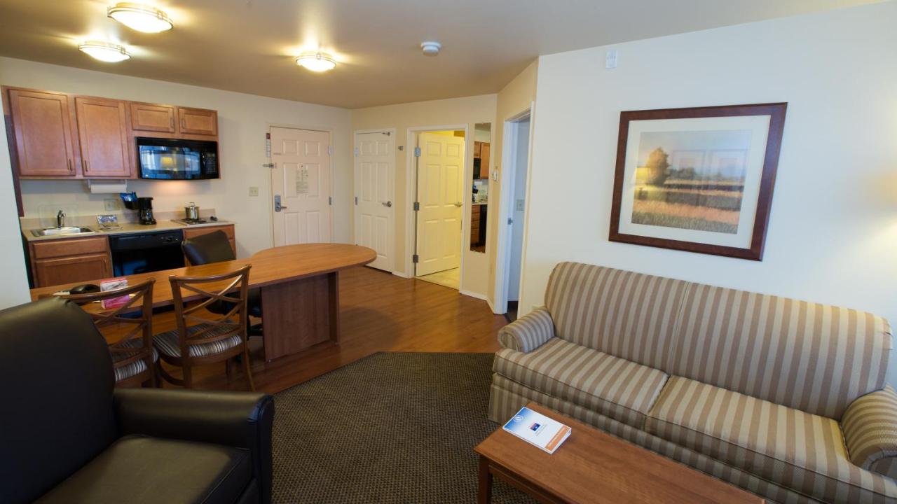 Candlewood Suites Springfield South