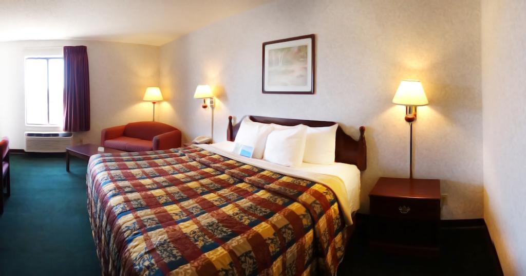 Days Inn by Wyndham Battlefield Rd/Hwy 65