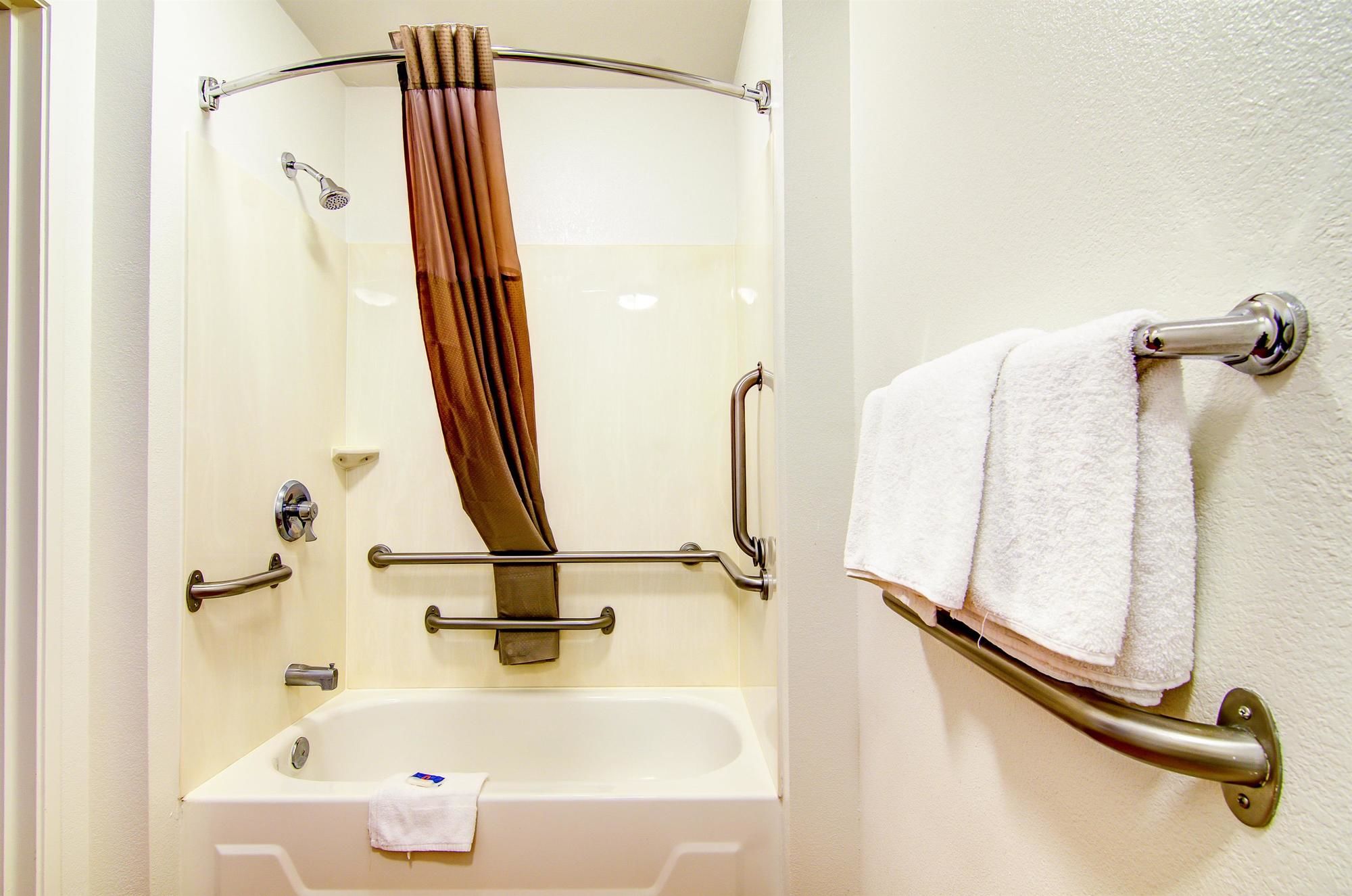 Motel 6 Springfield North