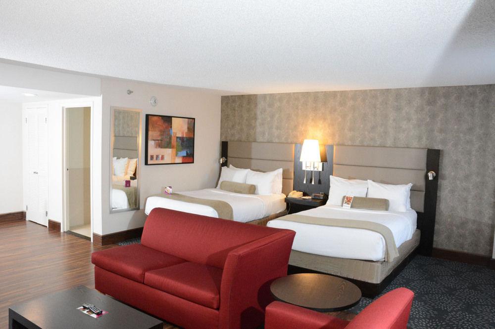 University Plaza Hotel