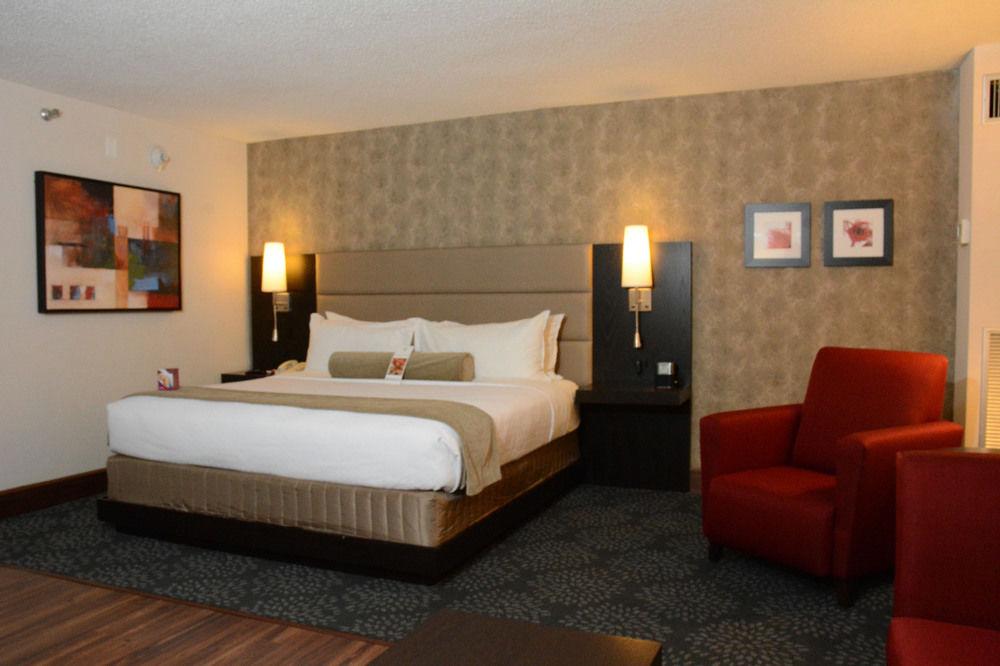 University Plaza Hotel