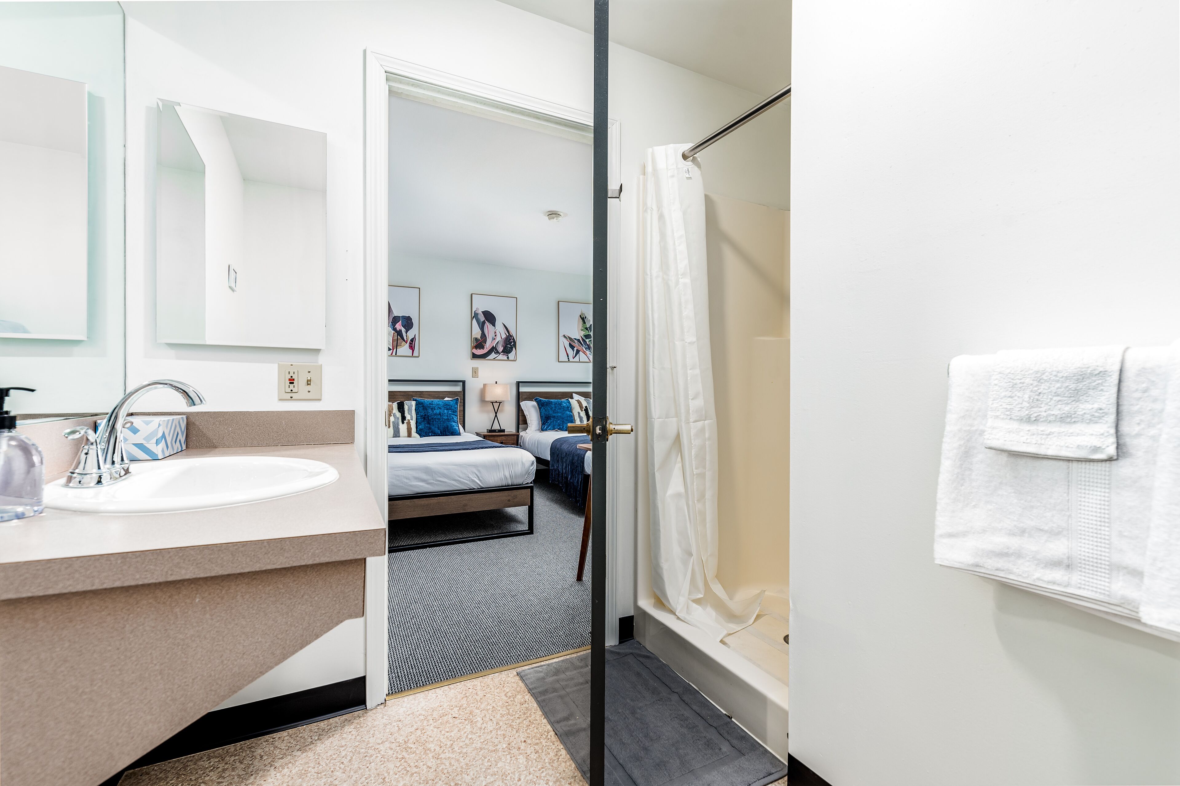CozySuites Central West End