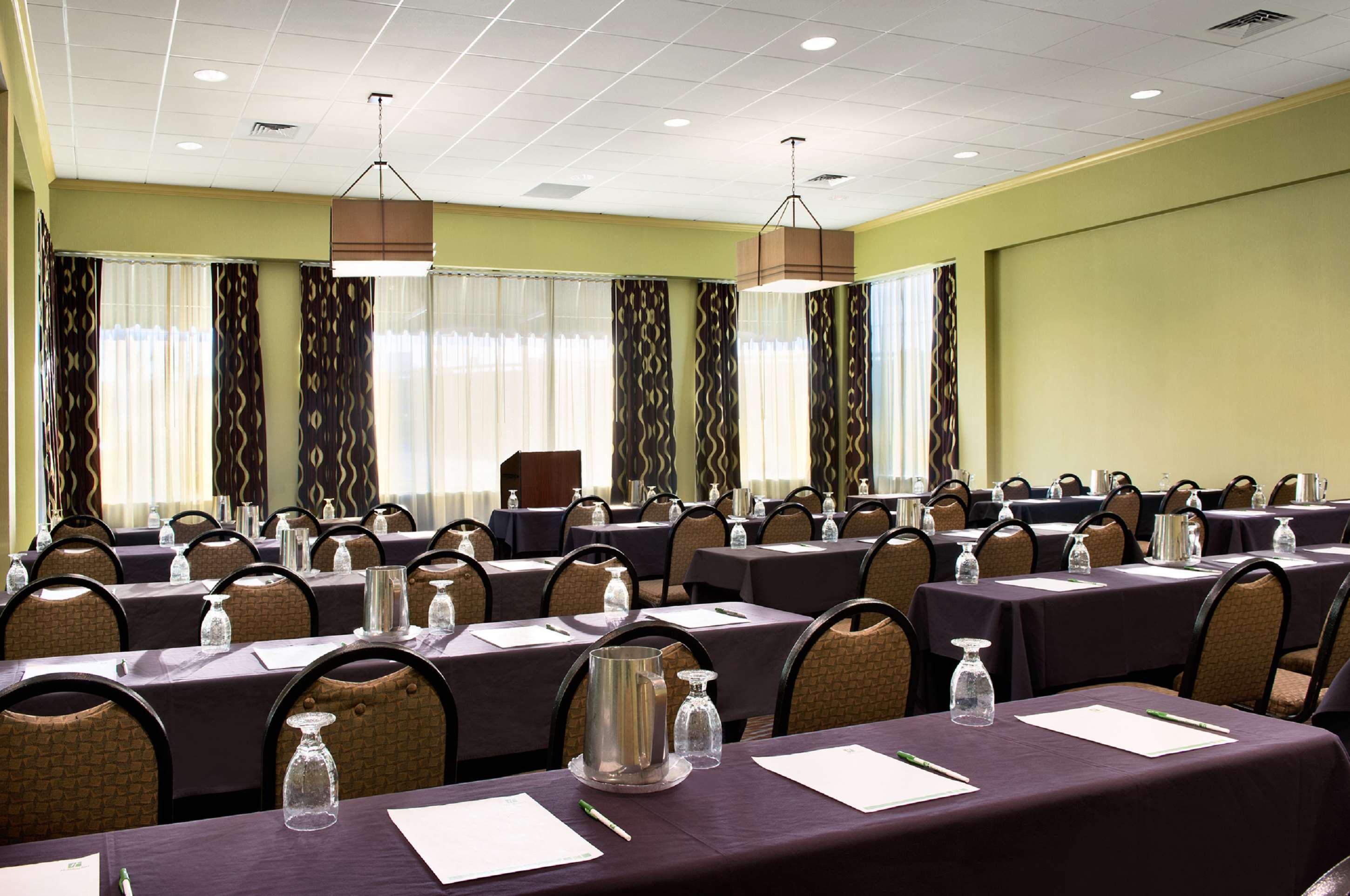 Aviator Hotel & Suites, BW Signature Collection