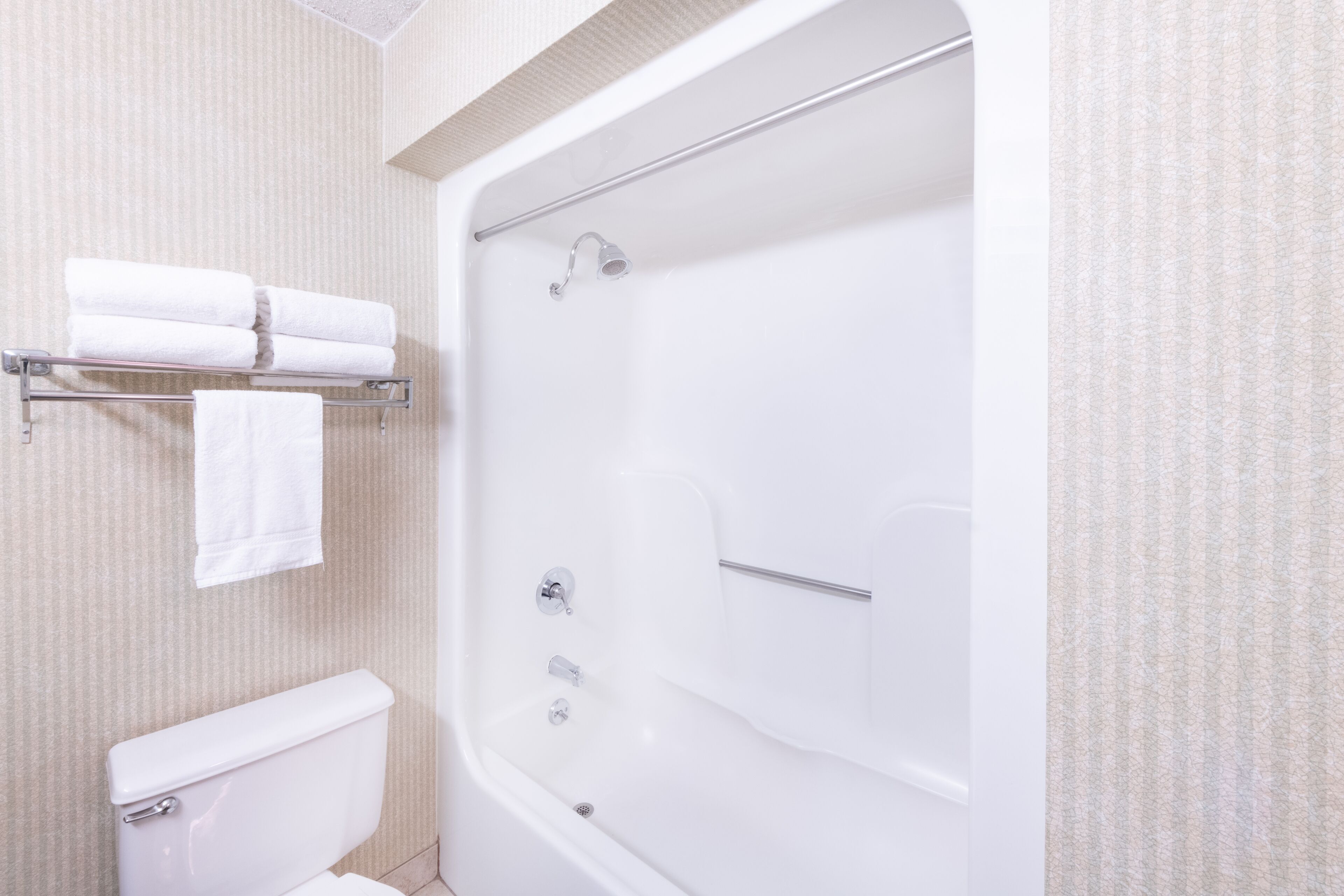 Aviator Hotel & Suites, BW Signature Collection