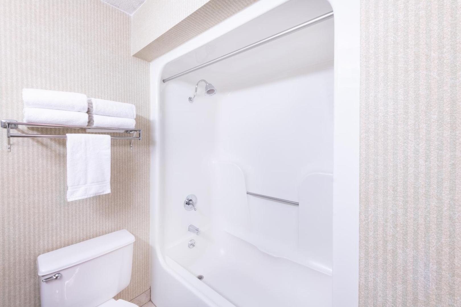 Aviator Hotel & Suites, BW Signature Collection