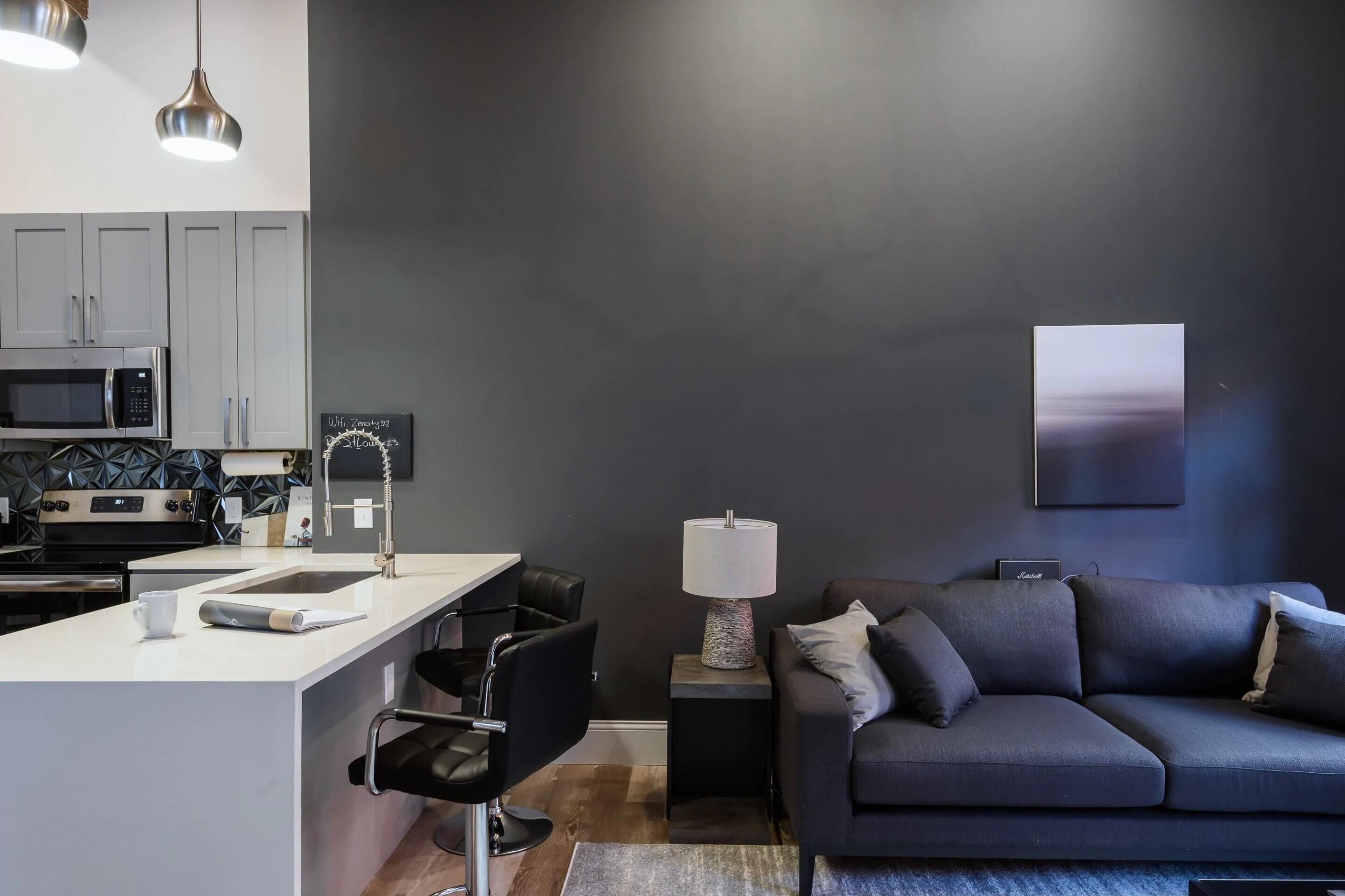 Bordeaux - Luxe LF Square Apts with Rooftop by Zencity Bordeaux - Luxe LF Square Apts with Rooftop by Zencity