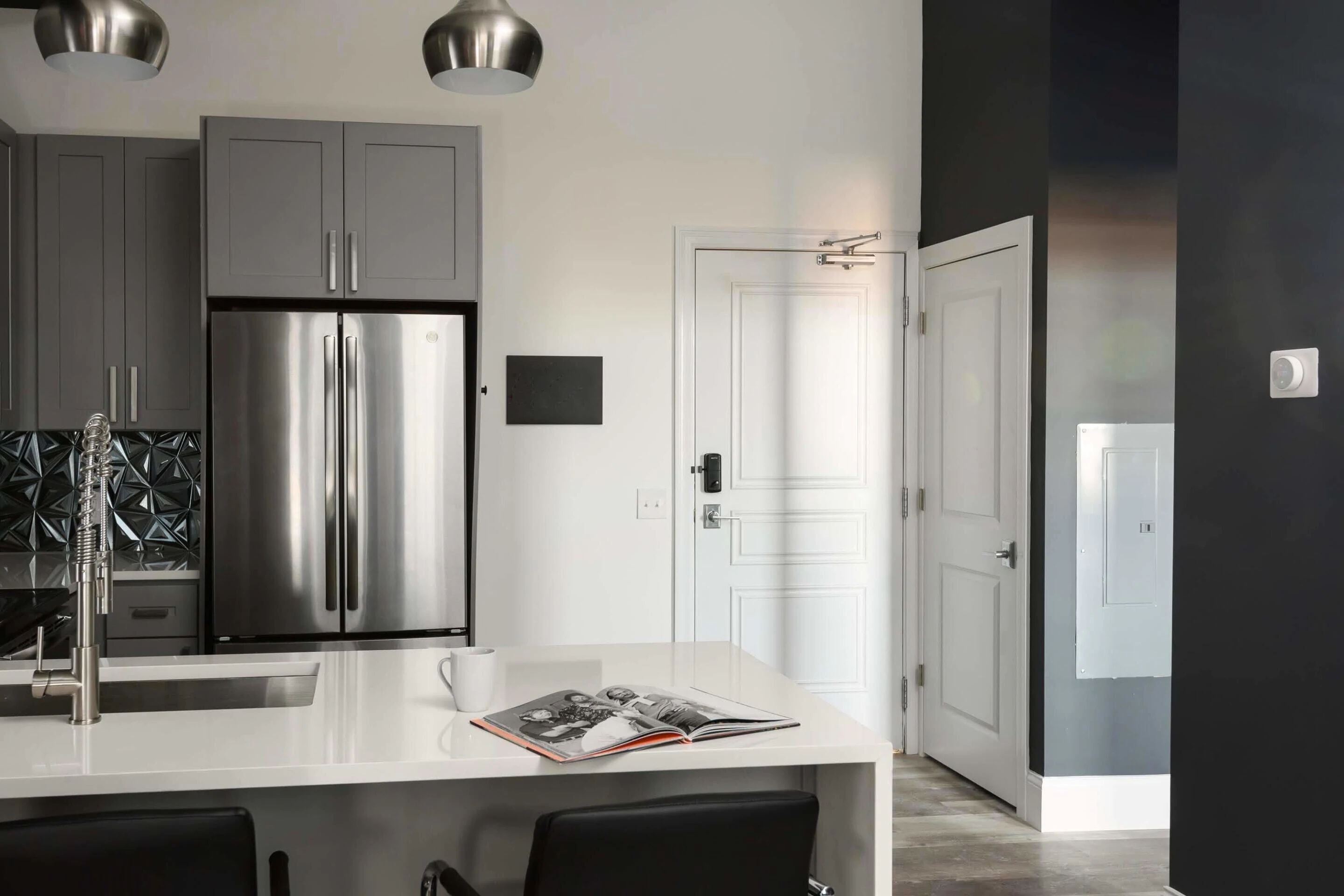 Bordeaux - Luxe LF Square Apts with Rooftop by Zencity Bordeaux - Luxe LF Square Apts with Rooftop by Zencity