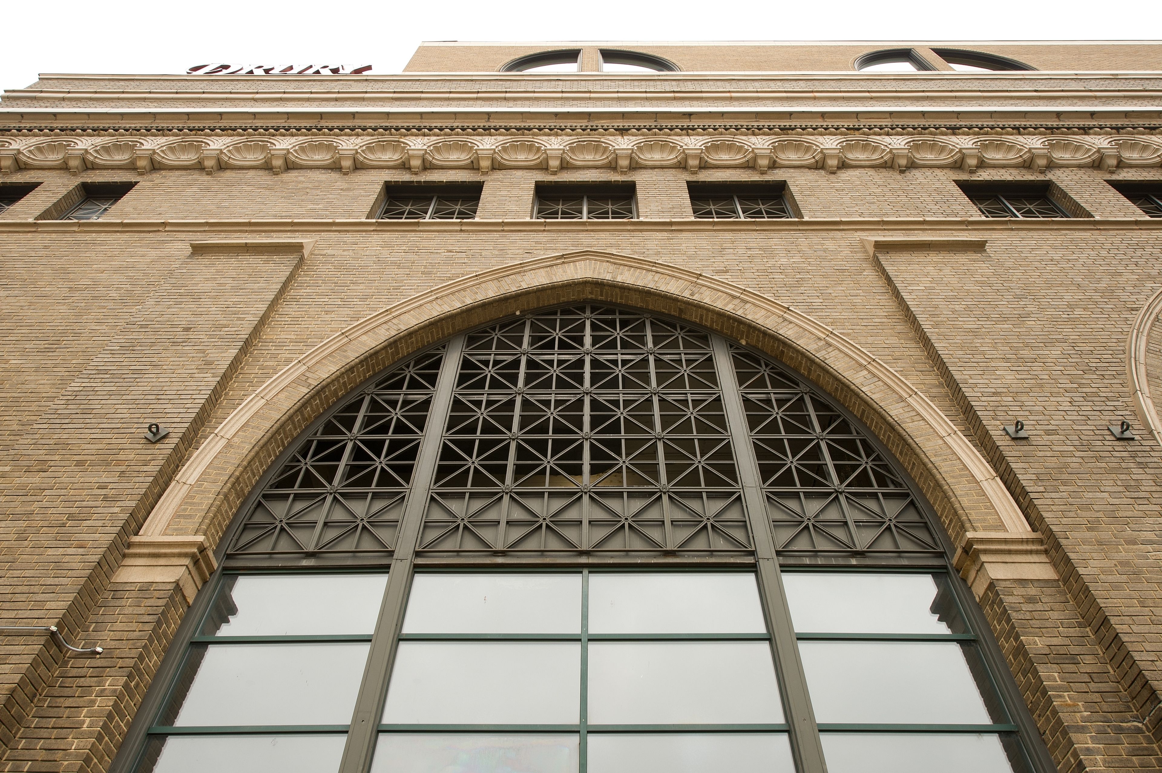 Drury Inn & Suites Convention Center