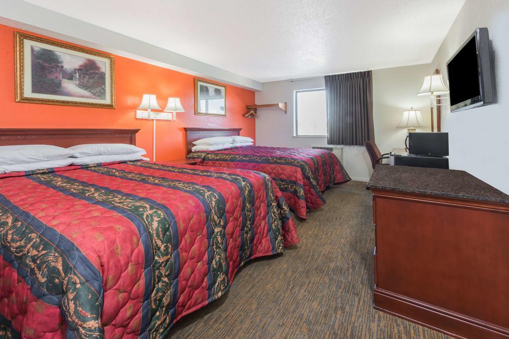 Knights Inn Ferguson