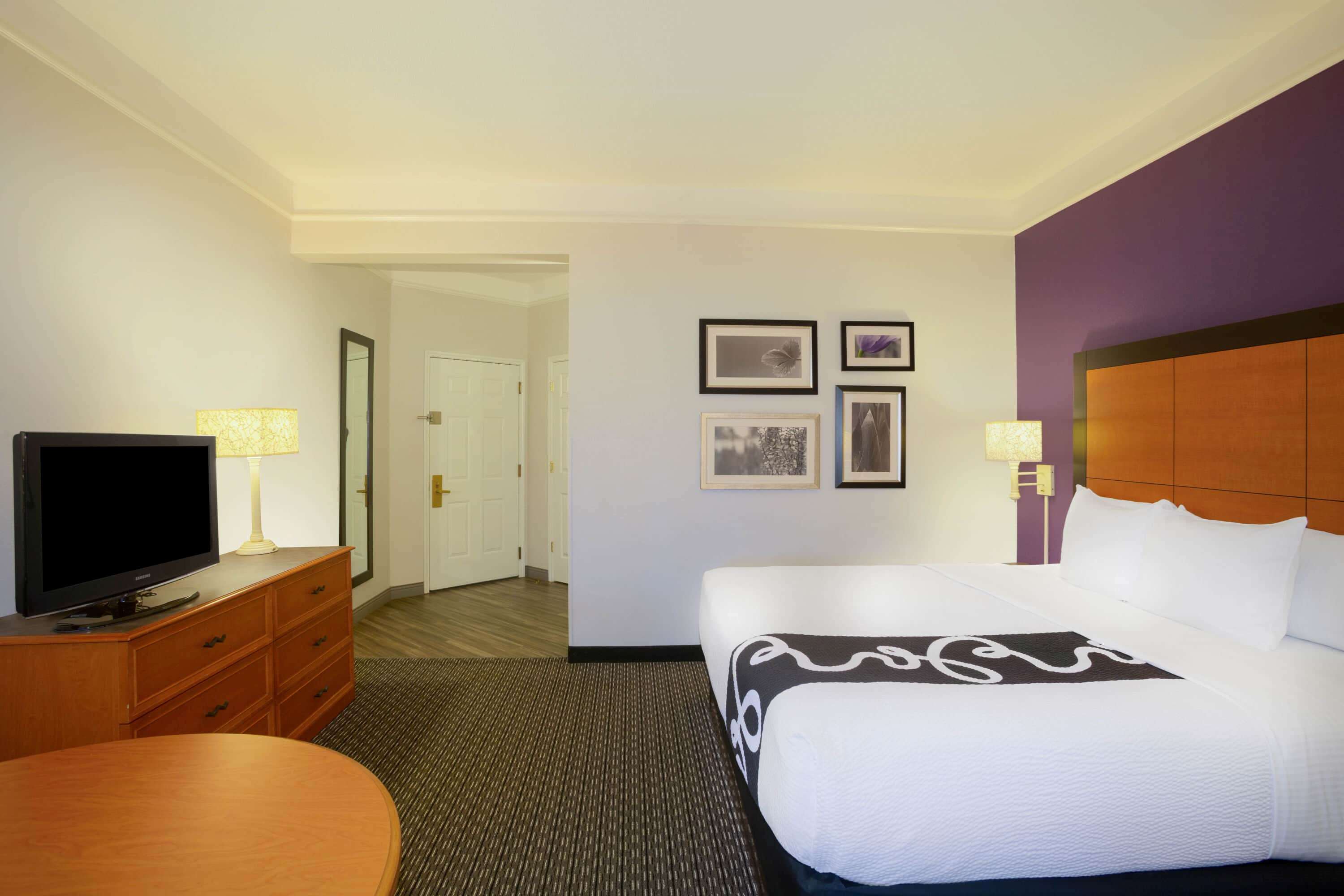 La Quinta Inn & Suites by Wyndham St. Louis Westport