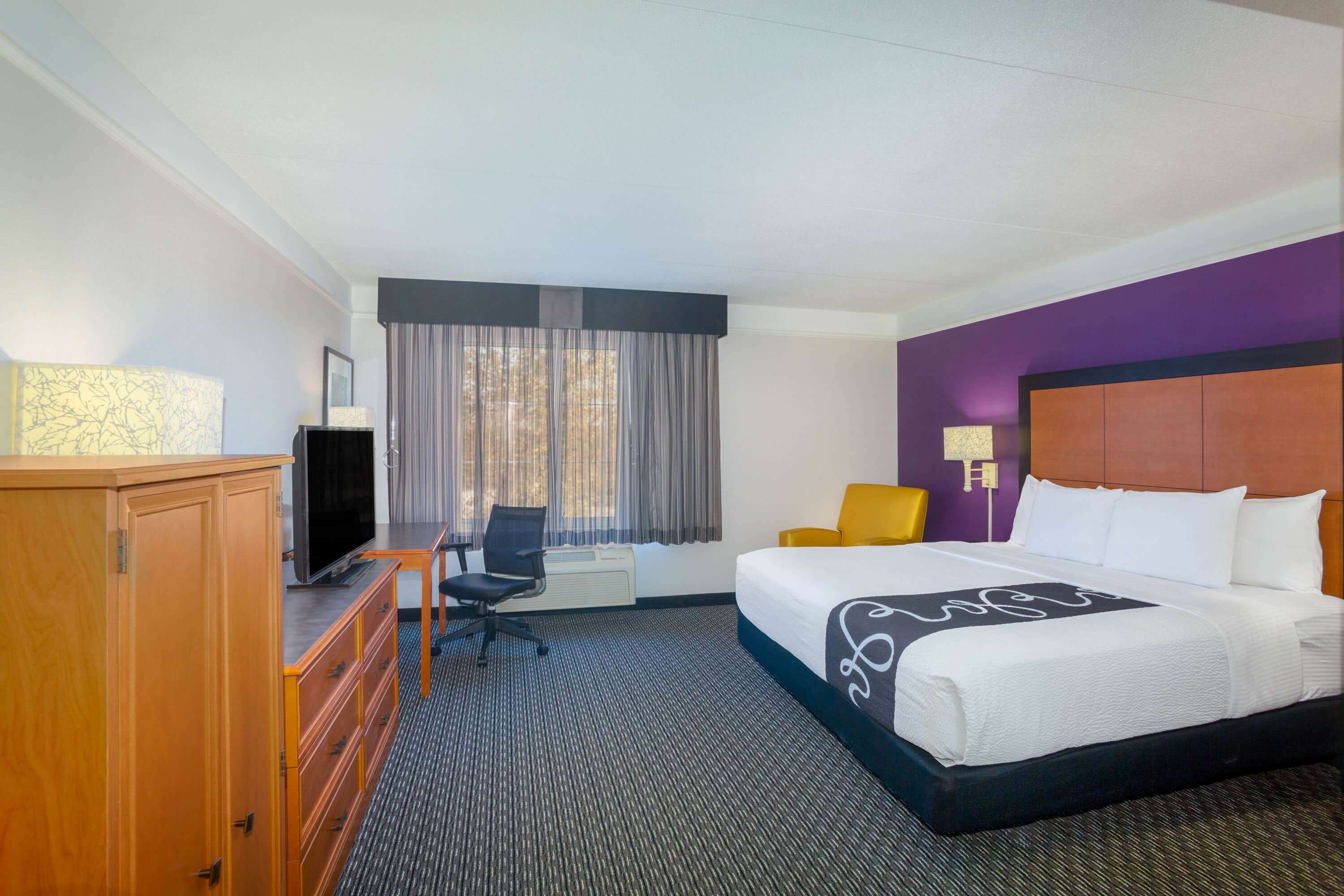 La Quinta Inn & Suites by Wyndham St. Louis Westport