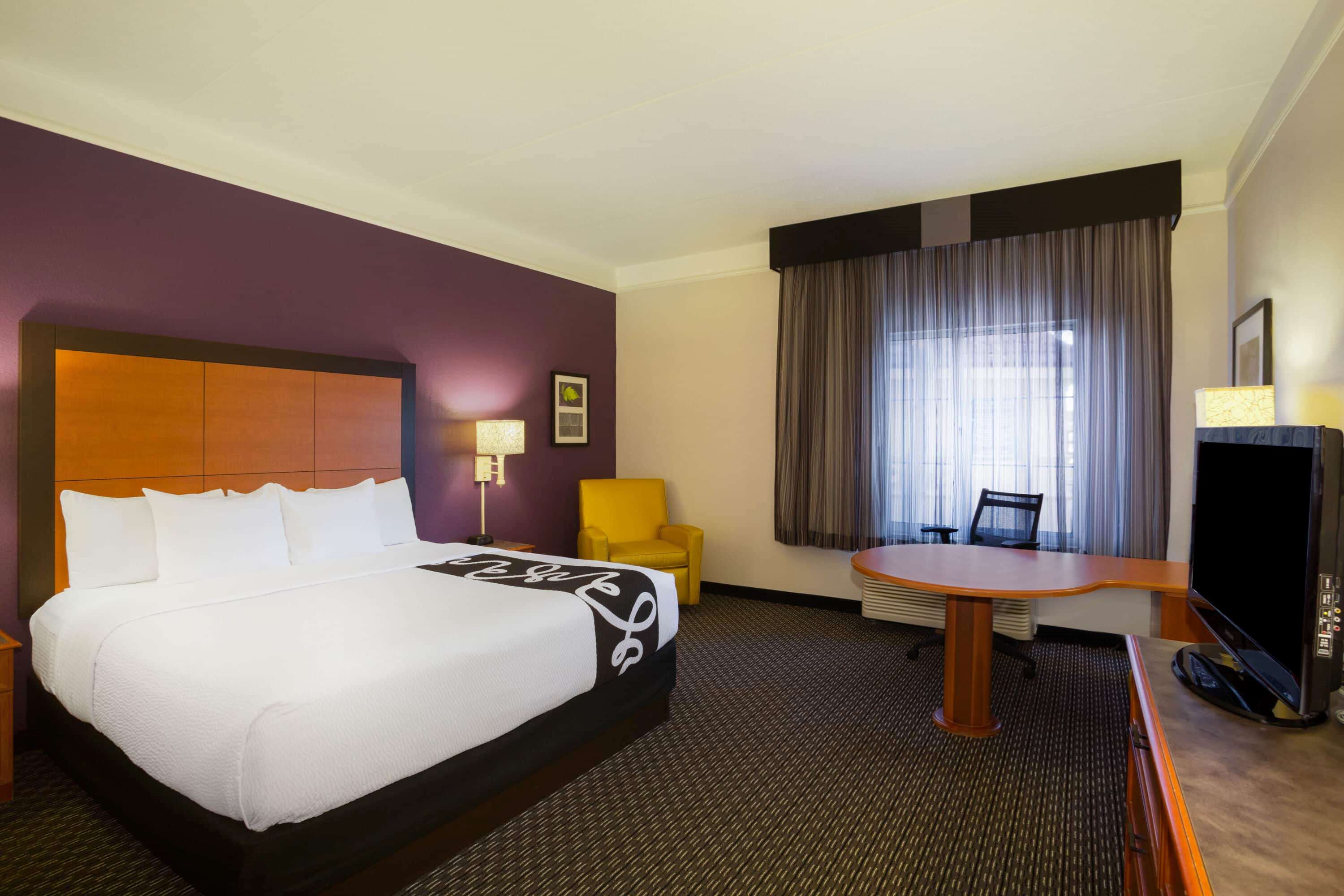 La Quinta Inn & Suites by Wyndham St. Louis Westport