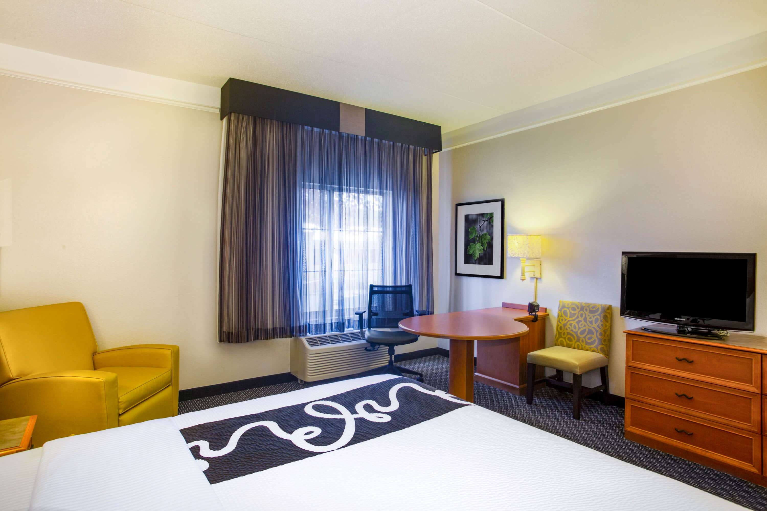 La Quinta Inn & Suites by Wyndham St. Louis Westport